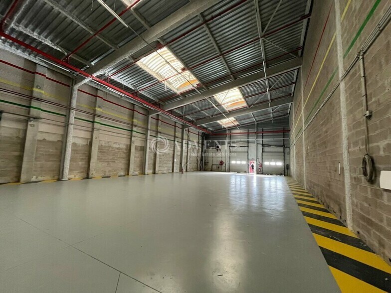 Flex in Bonneuil-sur-Marne for lease - Interior Photo - Image 2 of 5