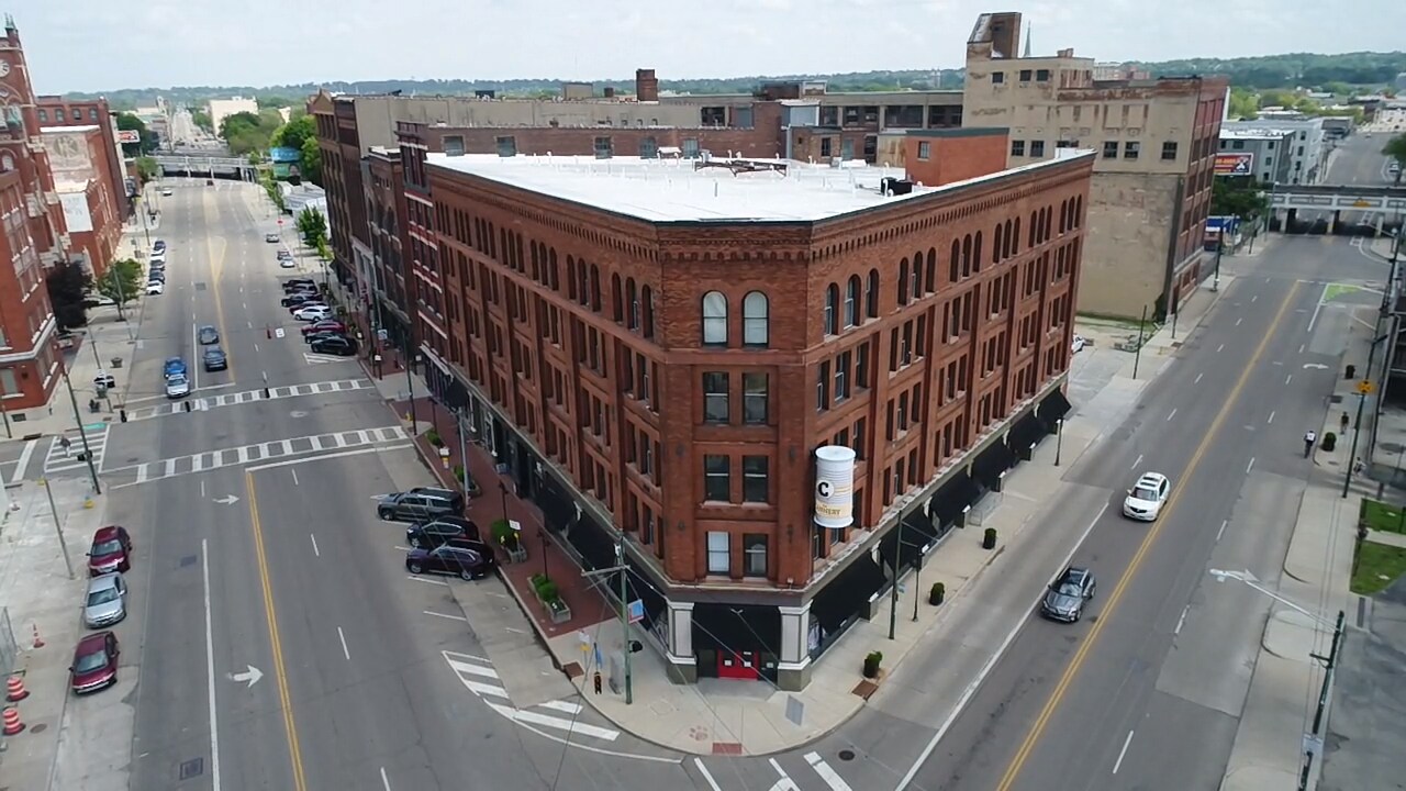 500 E 3rd St, Dayton, OH à louer Photo principale- Image 1 de 7