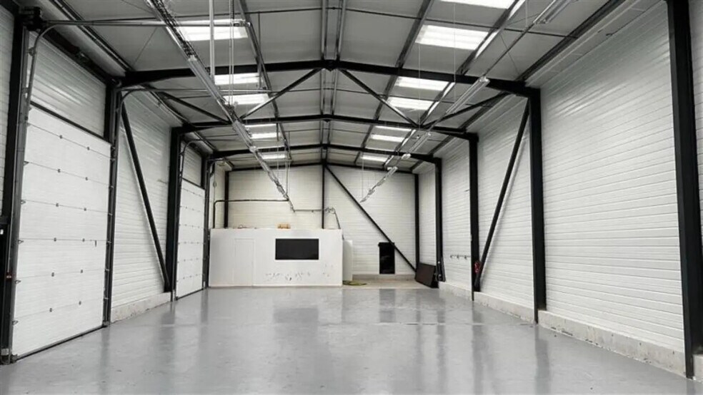 Flex in Montereau-Fault-Yonne for lease - Building Photo - Image 3 of 4