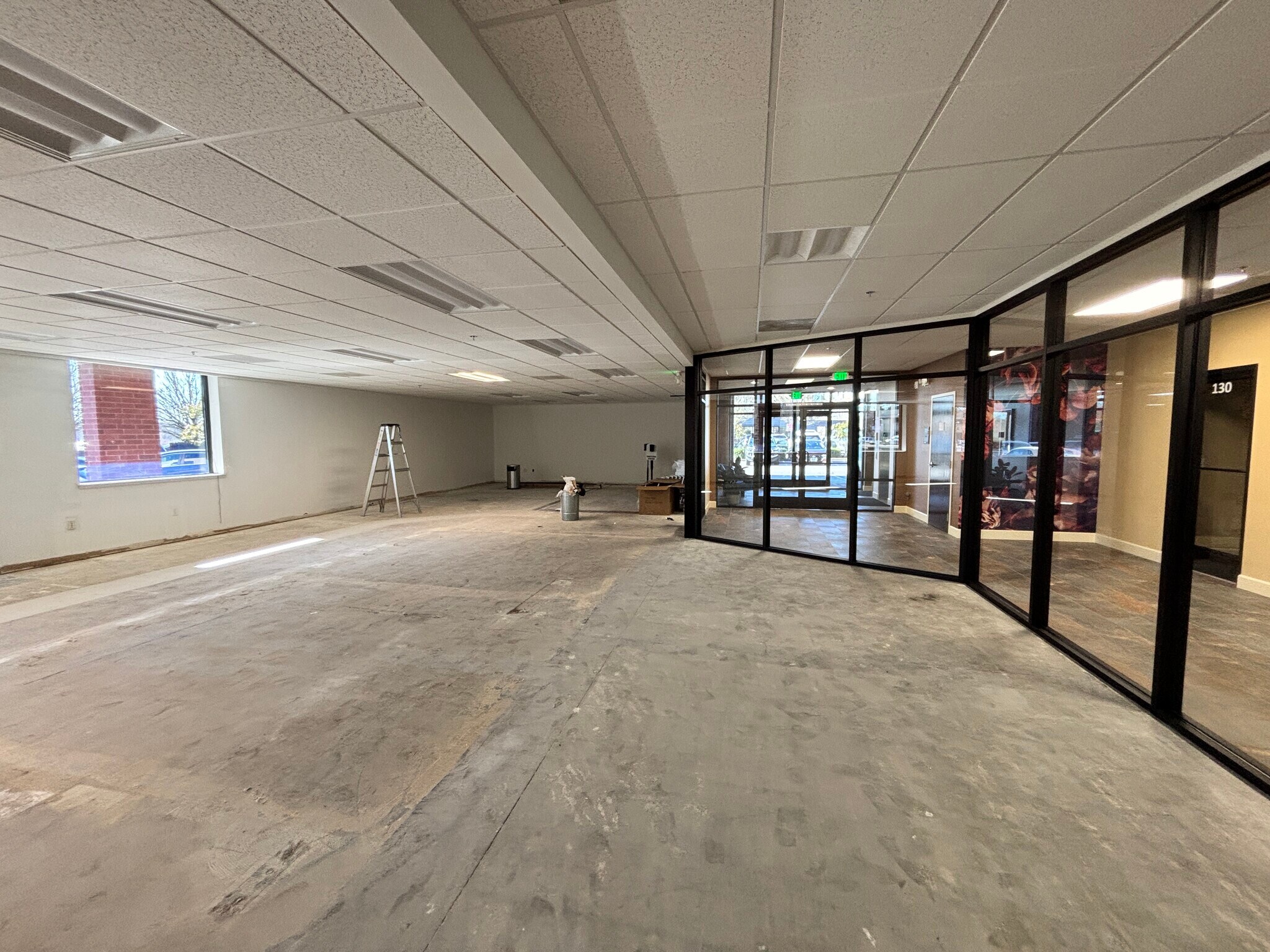 245 Commercial St SE, Salem, OR for lease Interior Photo- Image 1 of 7