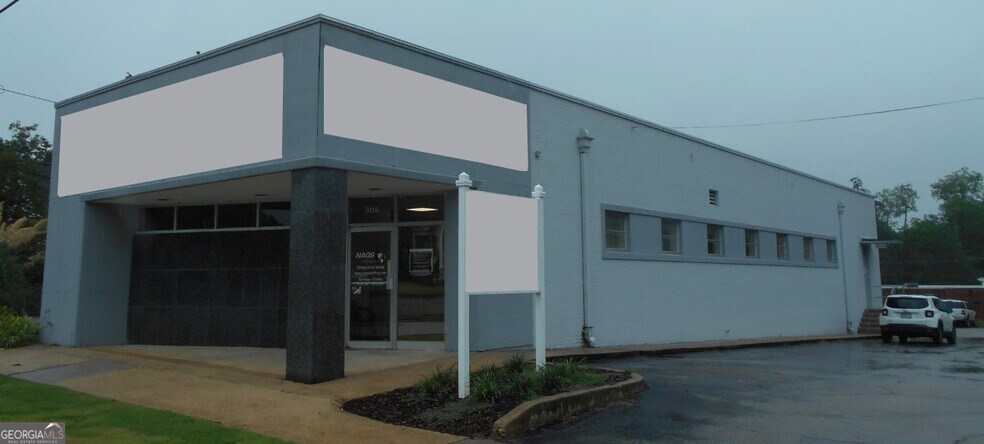 308 S Lewis St, Lagrange, GA à louer - Photo du bâtiment - Image 3 de 15