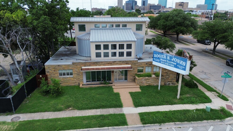 1100 Pennsylvania Ave, Fort Worth, TX à vendre - Photo du bâtiment - Image 2 de 14