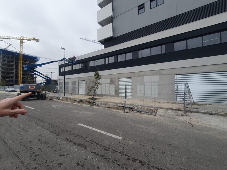 Retail in SEVILLA, Sevilla for sale - Building Photo - Image 2 of 8