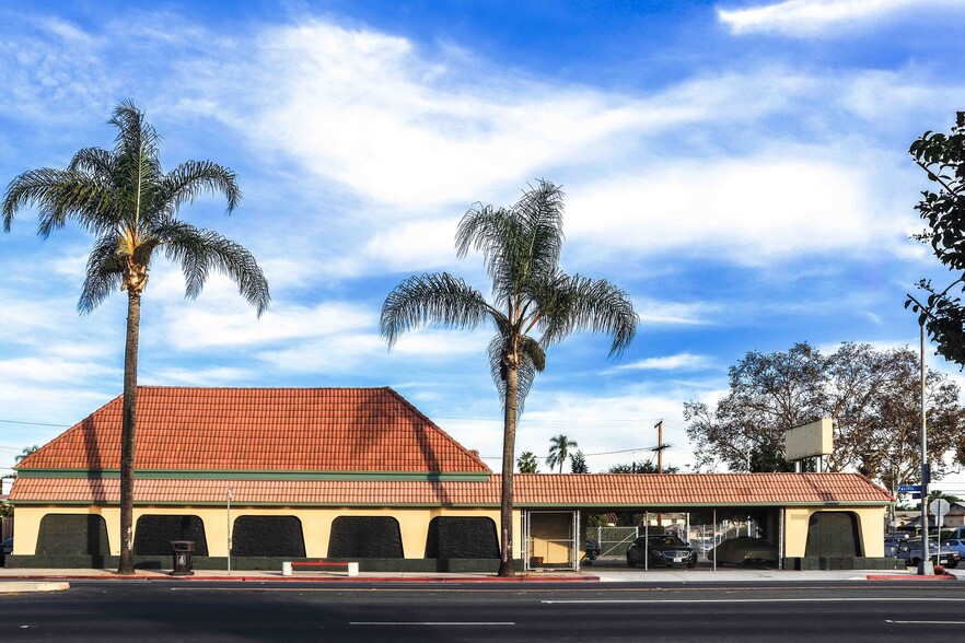 2300 Pacific Ave, Long Beach, CA for sale - Building Photo - Image 1 of 1