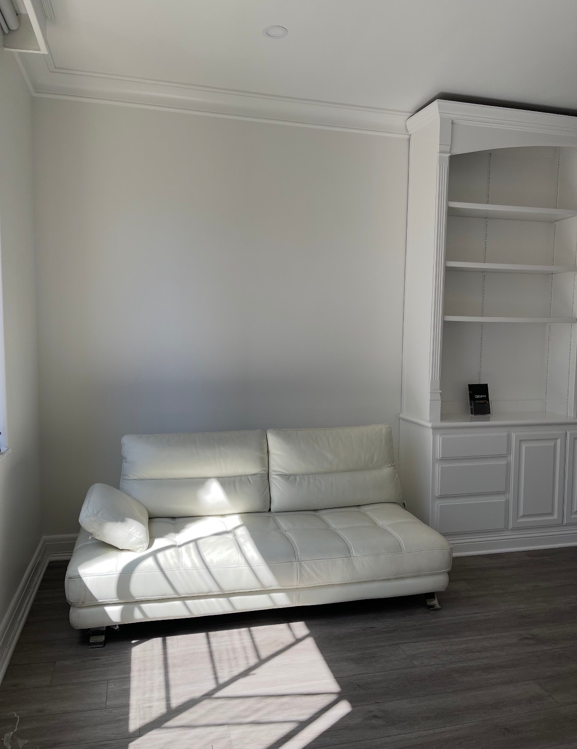 1041 N Formosa Ave, West Hollywood, CA for lease Interior Photo- Image 1 of 3