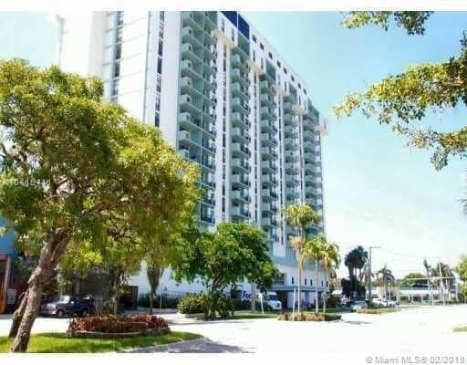 13499 Biscayne Blvd, Miami, FL à louer - Photo du bâtiment - Image 2 de 58
