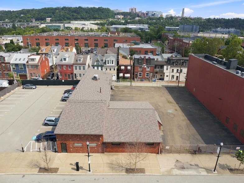 2417 E Carson St, Pittsburgh, PA for sale - Building Photo - Image 3 of 15
