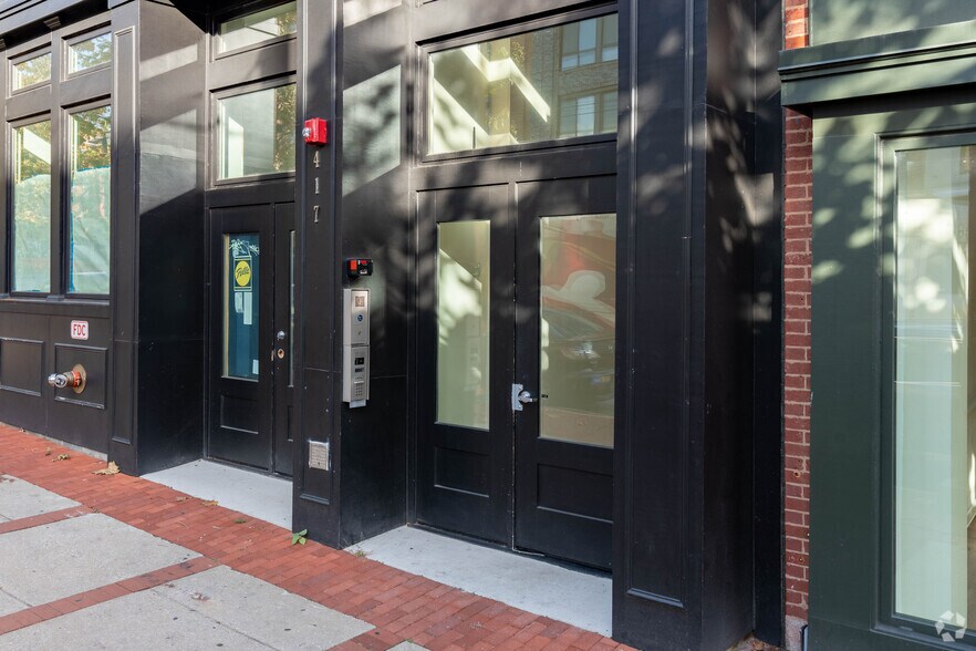 413 N Howard St, Baltimore, MD à louer - Photo du bâtiment - Image 2 de 17