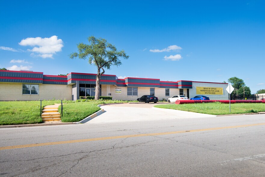 2925 Merrell Rd, Dallas, TX à louer - Photo du bâtiment - Image 2 de 12