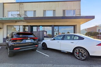 699 Portola Dr, San Francisco, CA à louer Photo intérieure- Image 2 de 31