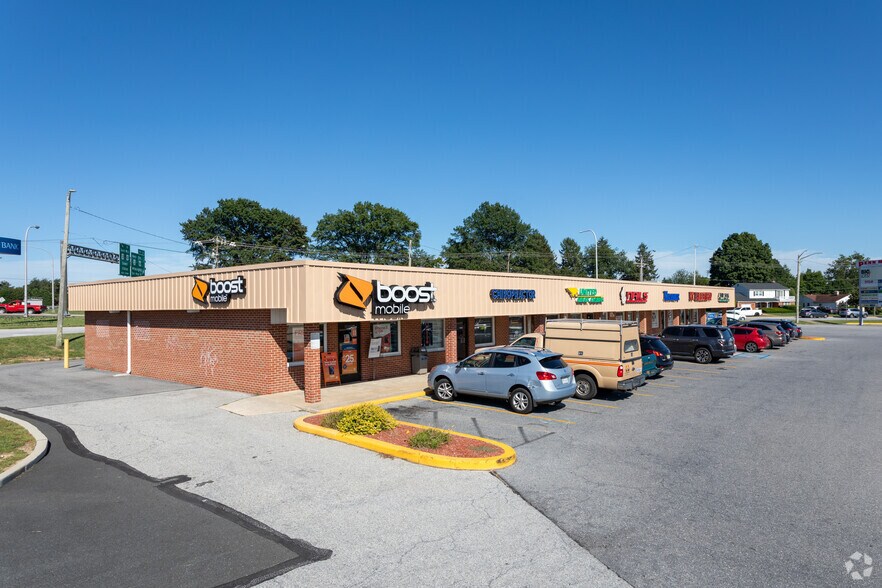 1-196 Penn Mart Shoppnig Ctr, New Castle, DE à louer - Photo du bâtiment - Image 3 de 7