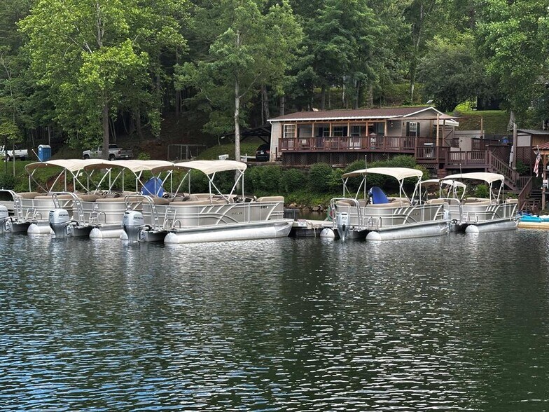 270 Deyton Camp Rd, Robbinsville, NC à vendre - Photo du bâtiment - Image 2 de 66