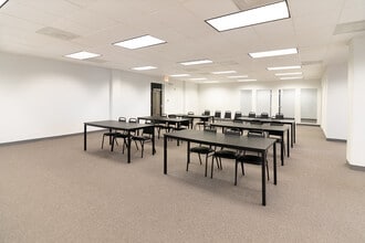 4415 W Harrison St, Hillside, IL for lease Interior Photo- Image 2 of 4