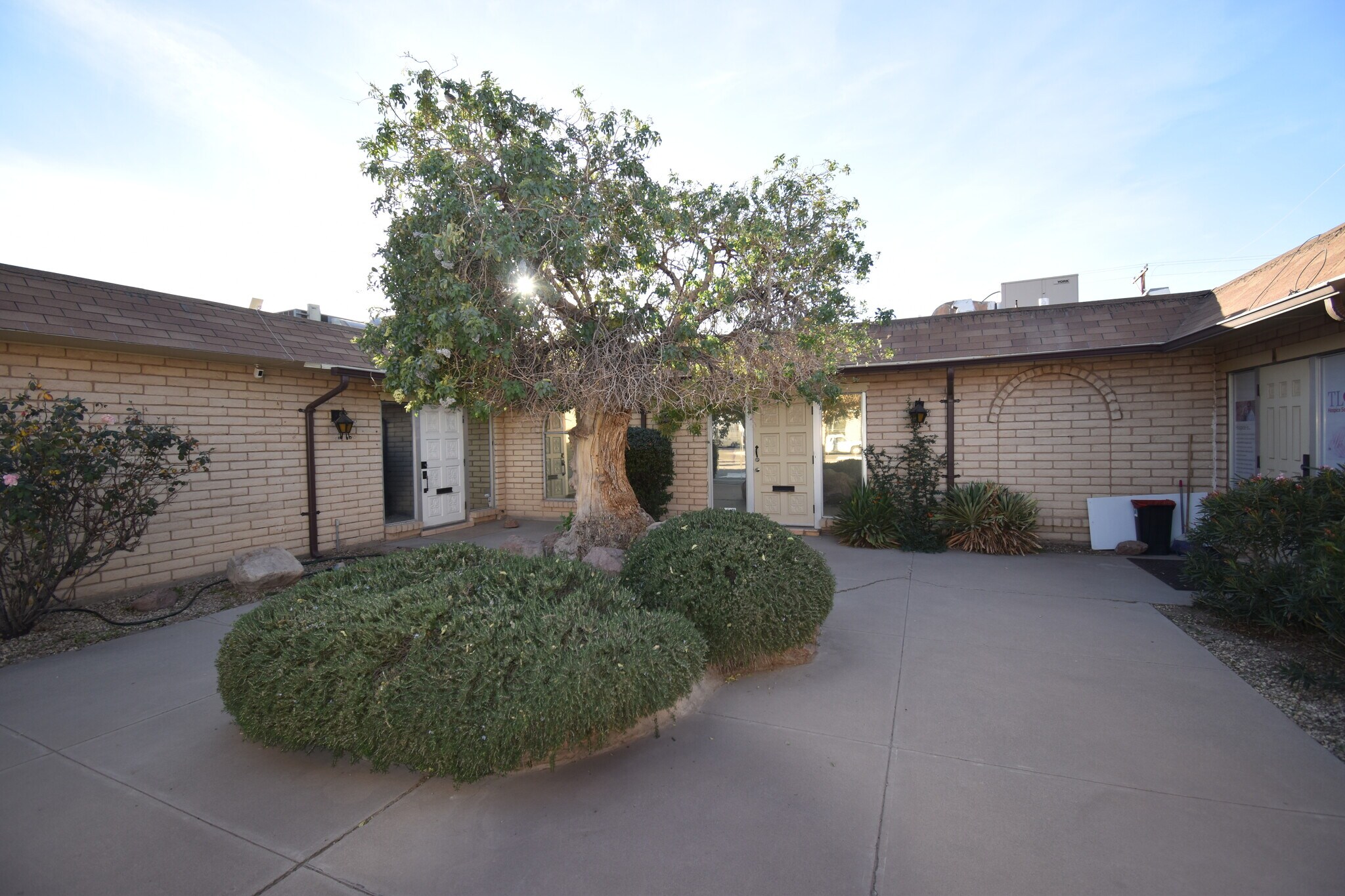 3711 Admiral St, El Paso, TX for lease Building Photo- Image 1 of 14