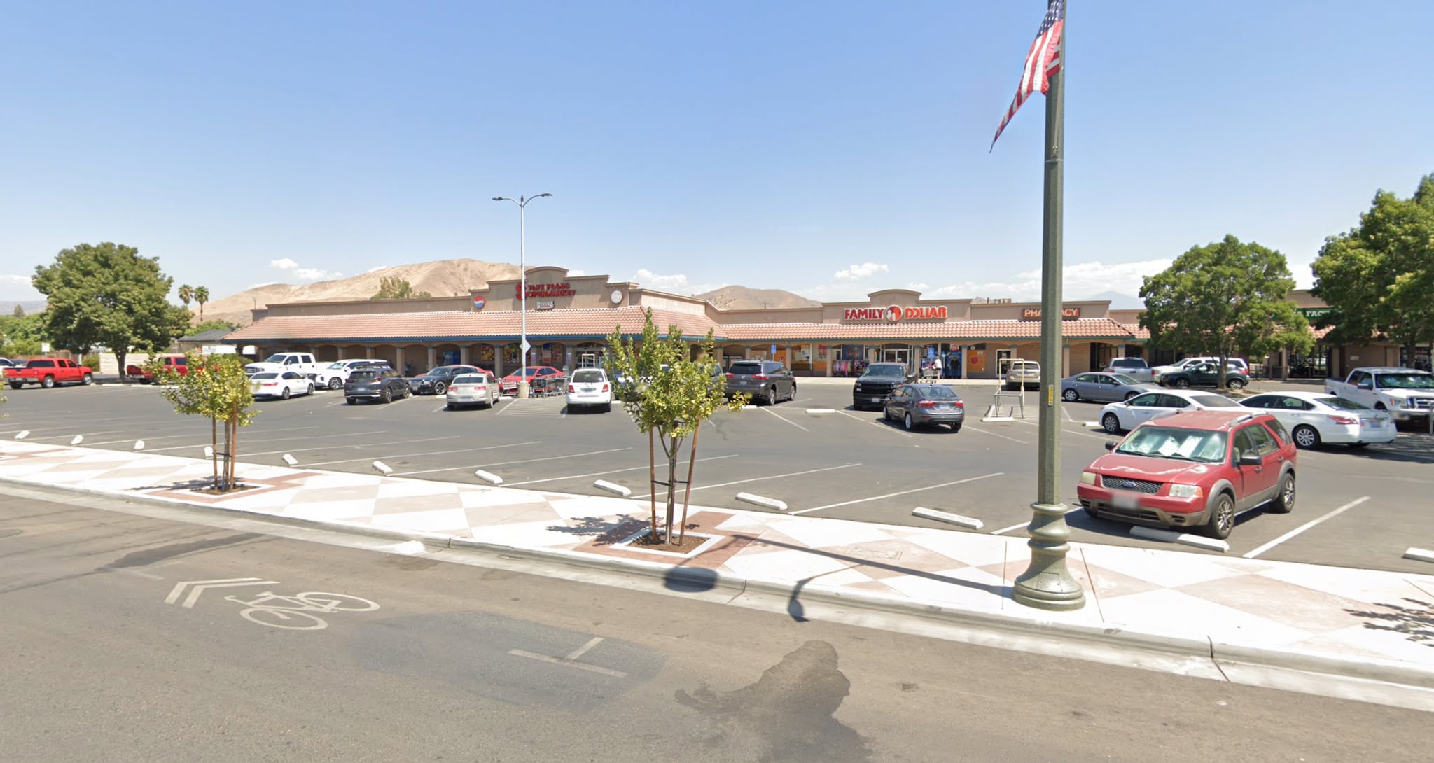 250 E Antelope Ave, Woodlake, CA for lease Primary Photo- Image 1 of 3