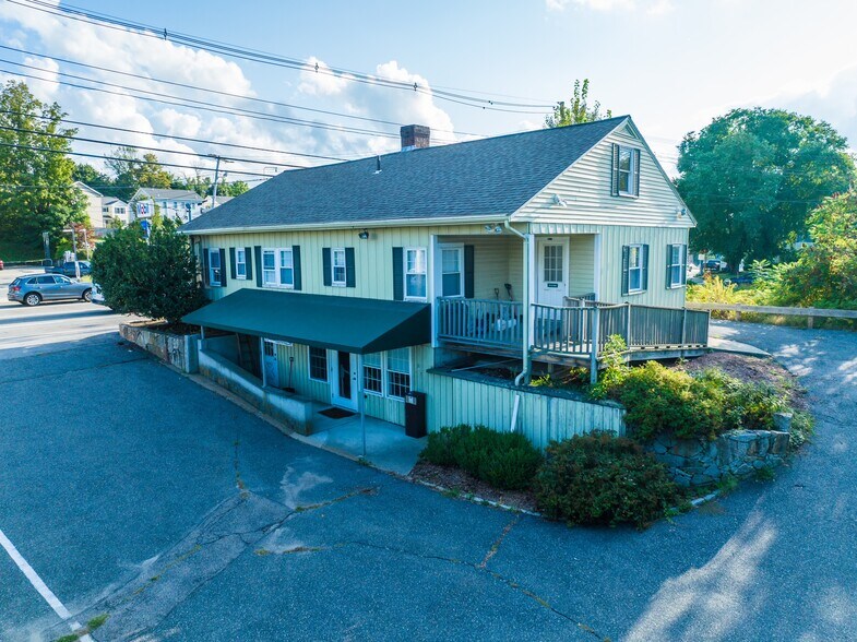 73 Turnpike Rd, Southborough, MA à vendre - Photo du bâtiment - Image 3 de 6