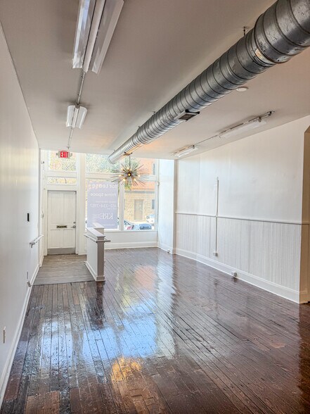 5104 Butler St, Pittsburgh, PA à louer - Hall d’entrée - Image 3 de 10