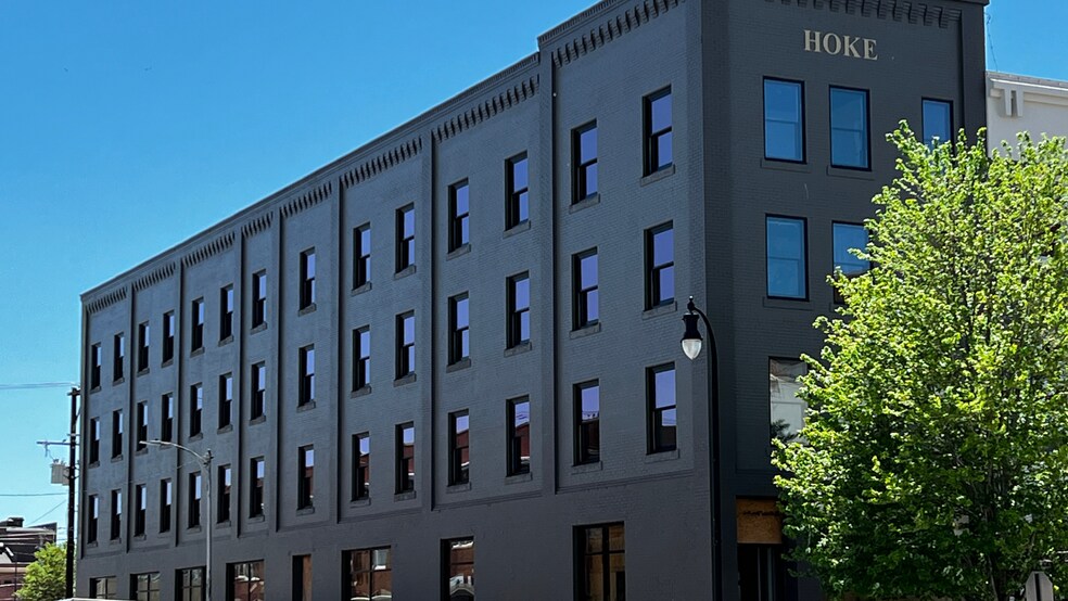 23 E 1st Ave, Hutchinson, KS à vendre - Photo du bâtiment - Image 3 de 4