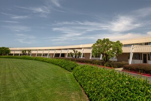 General Atomics Building 2 - Science de la vie