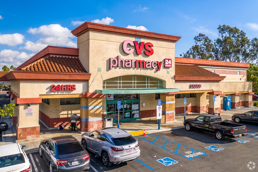 251 E Willow St, Long Beach, CA à vendre - Photo du bâtiment - Image 3 de 11