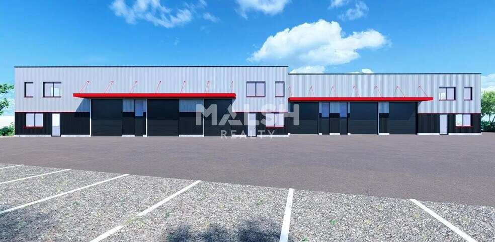 Flex in Savigneux for lease - Building Photo - Image 1 of 10