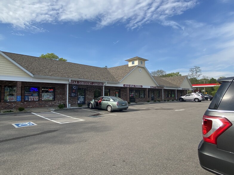 516-528 Gold Star Hwy, Groton, CT for sale - Building Photo - Image 1 of 1