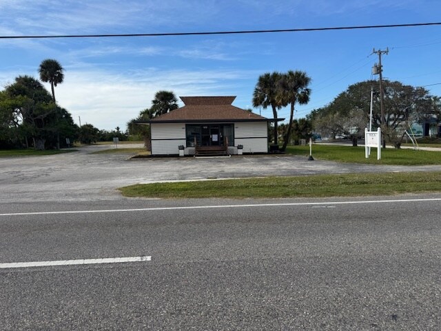 1675 N Atlantic Ave, Cocoa Beach, FL à louer - Photo du bâtiment - Image 2 de 13