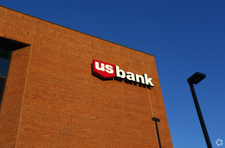 16 N 9th Ave, Hopkins, MN à vendre - Photo du bâtiment - Image 3 de 4