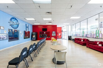 6702-6900 N University Dr, Tamarac, FL for lease Interior Photo- Image 1 of 6