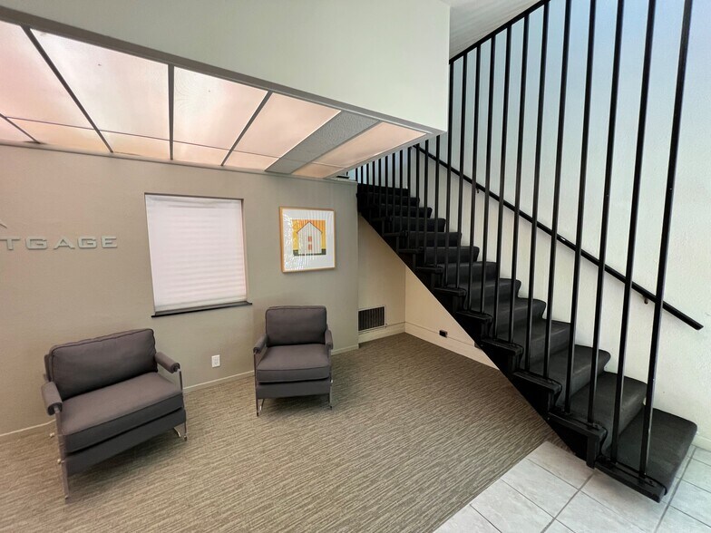 1615 5th Ave, San Rafael, CA à vendre - Photo intérieure - Image 3 de 7