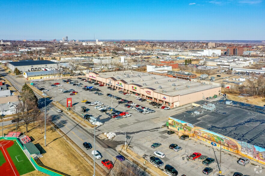 5101-5125 S 36th St, Omaha, NE à louer - Photo du bâtiment - Image 2 de 8