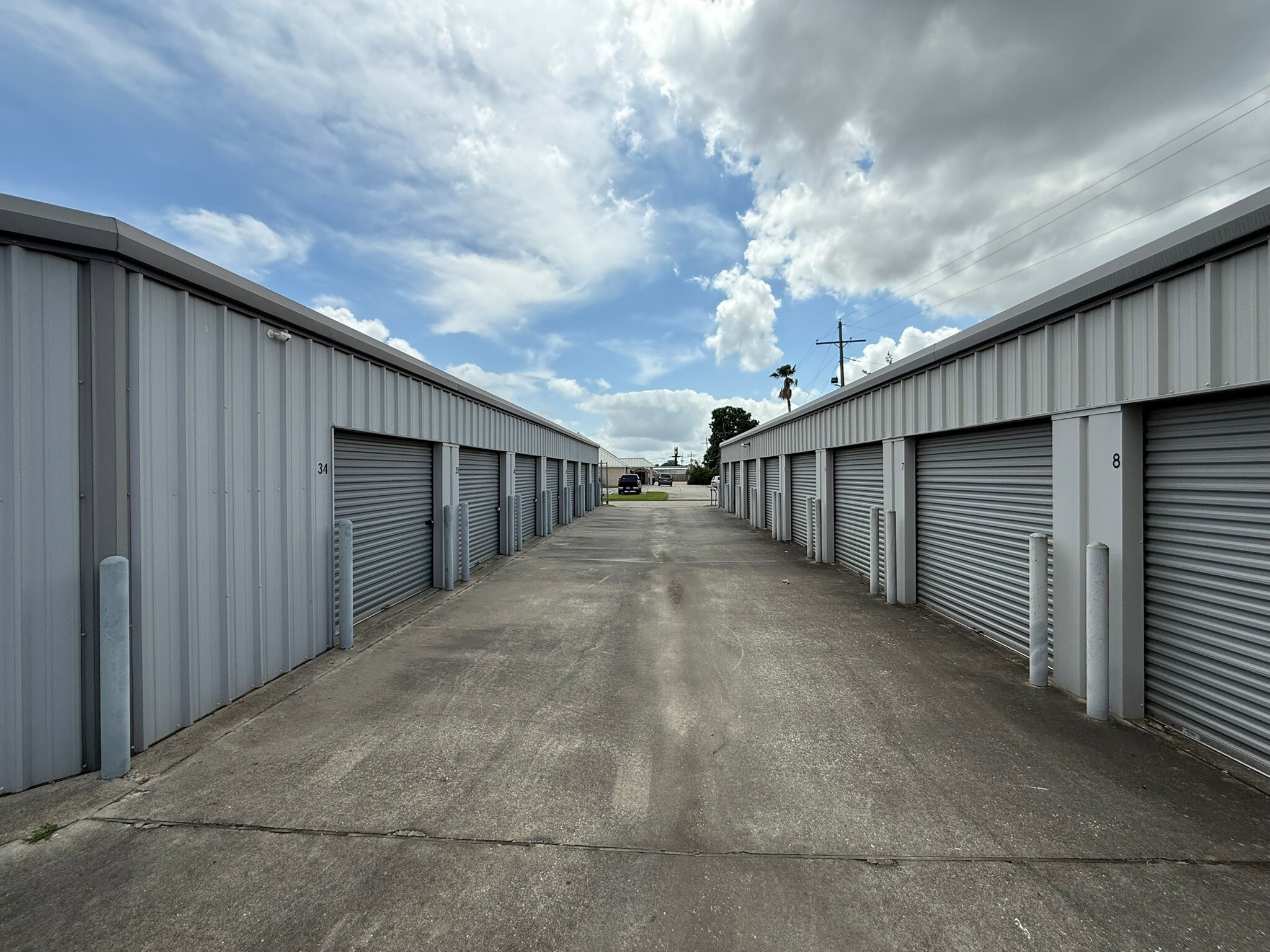 1420 S 21st St, Nederland, TX for sale Primary Photo- Image 1 of 32