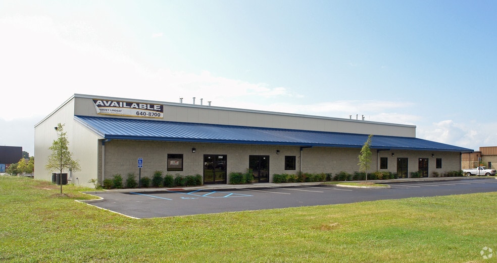 2858 Crusader Cir, Virginia Beach, VA for lease - Primary Photo - Image 1 of 5