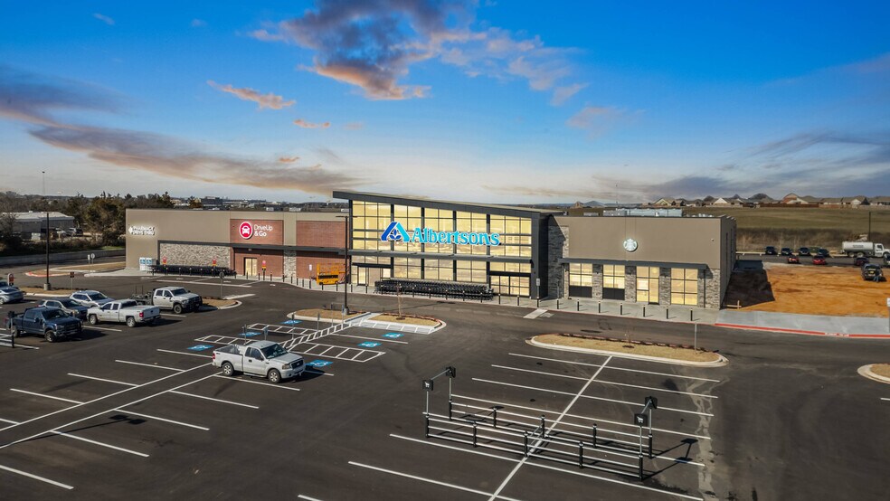 NWC 12th Ave, Ardmore, OK à louer - Photo du bâtiment - Image 1 de 4