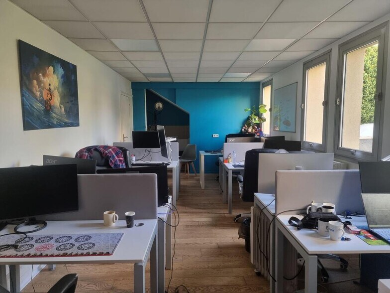 10 Rue Des Fédérés, Montreuil à louer - Photo du bâtiment - Image 3 de 19