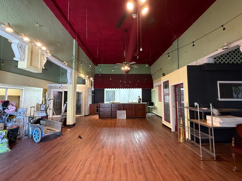 3900 Market St, Riverside, CA à louer - Photo intérieure - Image 3 de 8