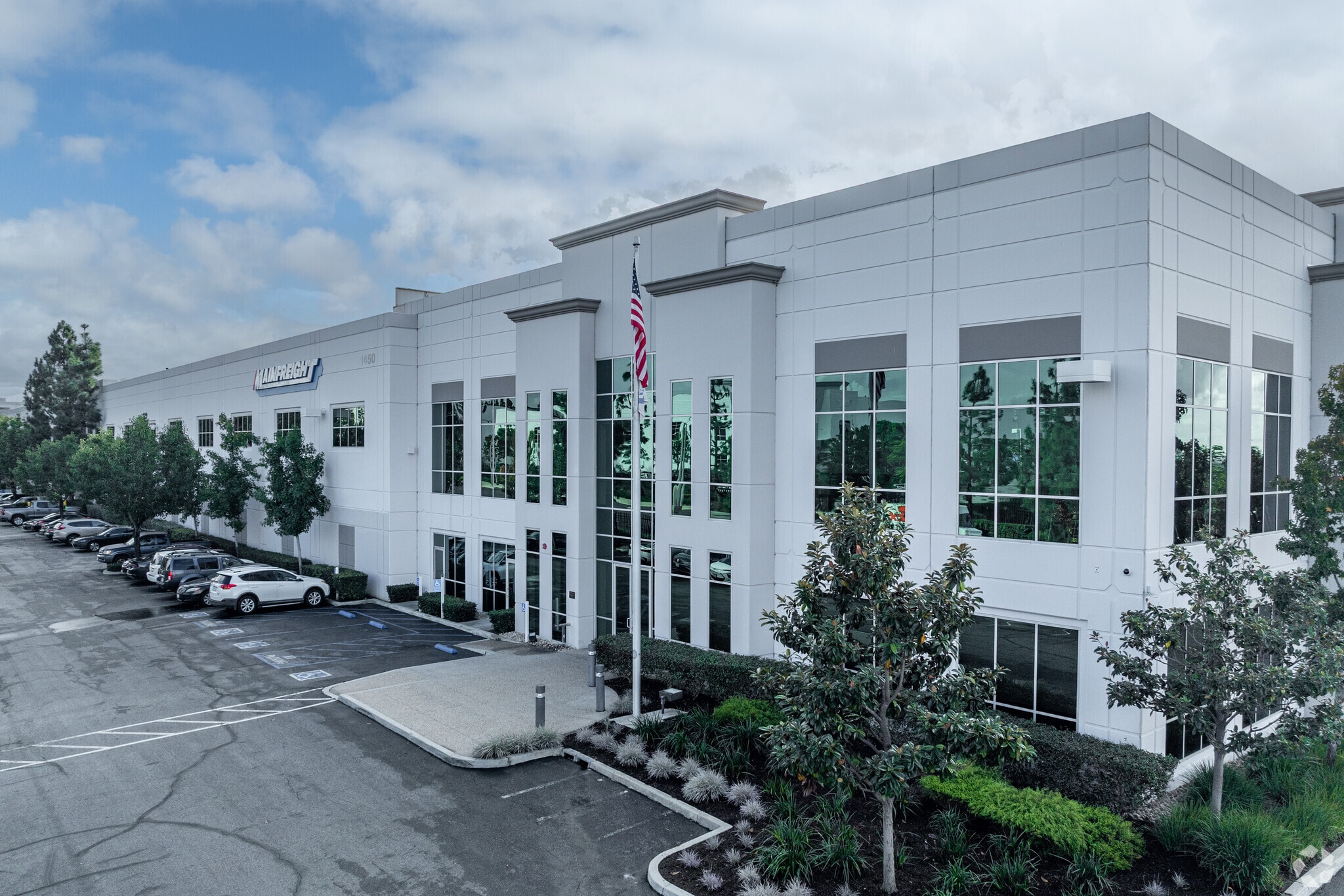 1450 Glenn Curtiss St, Carson, CA for sale Primary Photo- Image 1 of 1