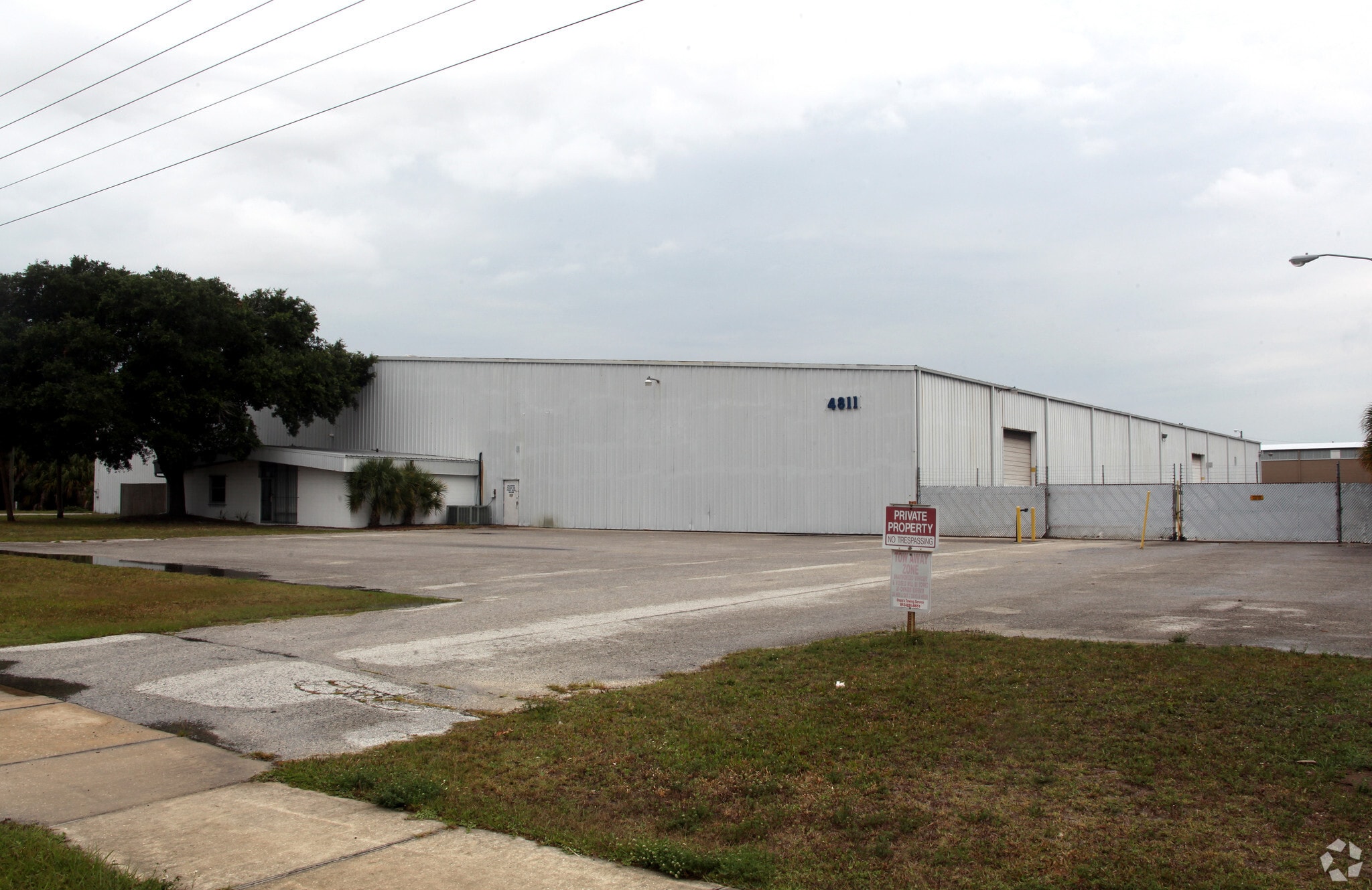 4811 W Sligh Ave, Tampa, FL for sale Primary Photo- Image 1 of 3