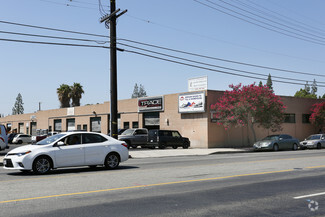 Plus de détails pour 18754 Parthenia St, Northridge, CA - Industriel à louer