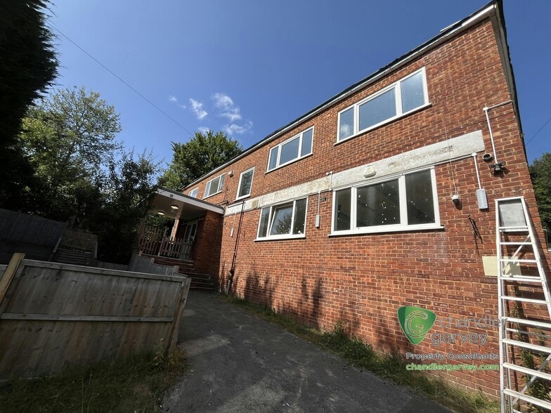 Forest Way, High Wycombe à louer - Photo du bâtiment - Image 2 de 17