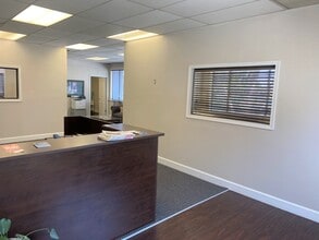 4105-4129 South St, Lakewood, CA à louer Photo du bâtiment- Image 2 de 11