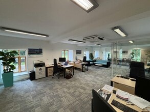 Kirtlington Park, Kirtlington for lease Interior Photo- Image 2 of 8