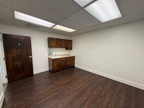 4625-4629 S Harvard Ave, Tulsa, OK for lease Interior Photo- Image 2 of 4