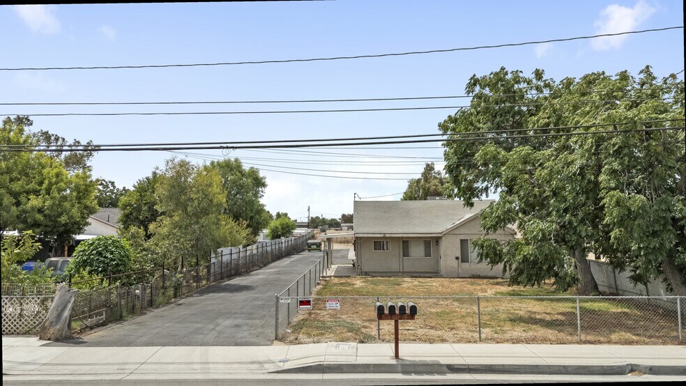 21893 Cottonwood Ave, Moreno Valley, CA for sale - Building Photo - Image 2 of 6