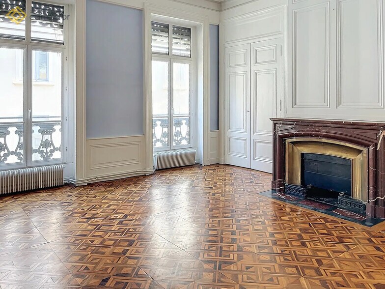 2 Rue D'Algerie, Lyon à vendre - Photo du bâtiment - Image 2 de 15