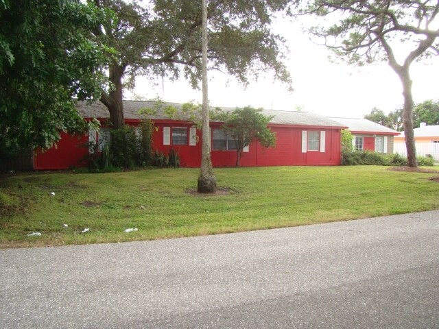 2020 Rose St, Sarasota, FL à vendre - Photo du bâtiment - Image 2 de 19