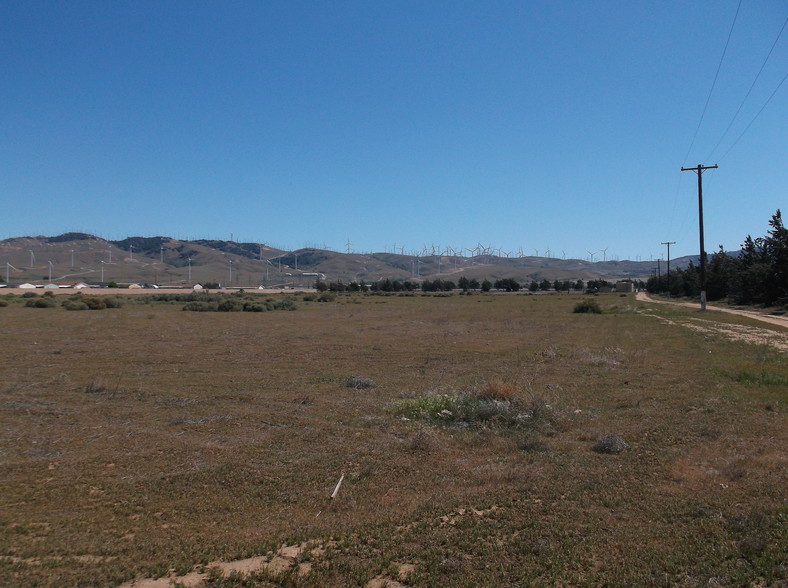 E Tehachapi Blvd @ Mountain View Blvd, Tehachapi, CA à vendre - Photo du bâtiment - Image 3 de 13