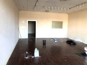 19522-19598 Ventura Blvd, Tarzana, CA à louer Photo intérieure- Image 2 de 2