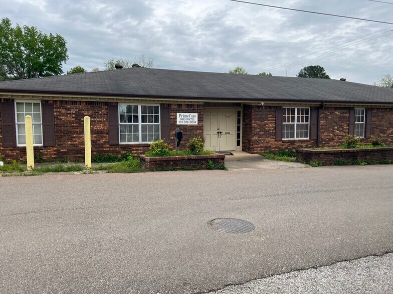 100 Chickadee Ave, Middleton, TN à louer - Photo du bâtiment - Image 3 de 11