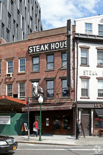 56 9th Ave, New York, NY à vendre - Photo du bâtiment - Image 2 de 3